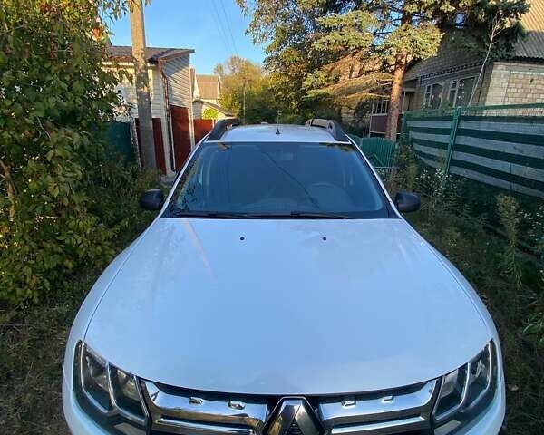 Белый Рено Дастер, объемом двигателя 1.46 л и пробегом 292 тыс. км за 11500 $, фото 6 на Automoto.ua