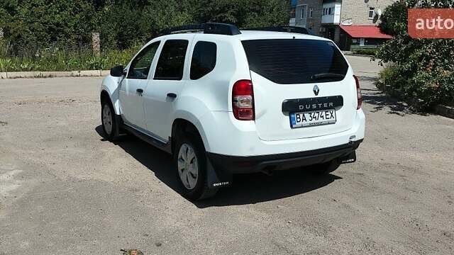 Белый Рено Дастер, объемом двигателя 1.5 л и пробегом 129 тыс. км за 11500 $, фото 3 на Automoto.ua