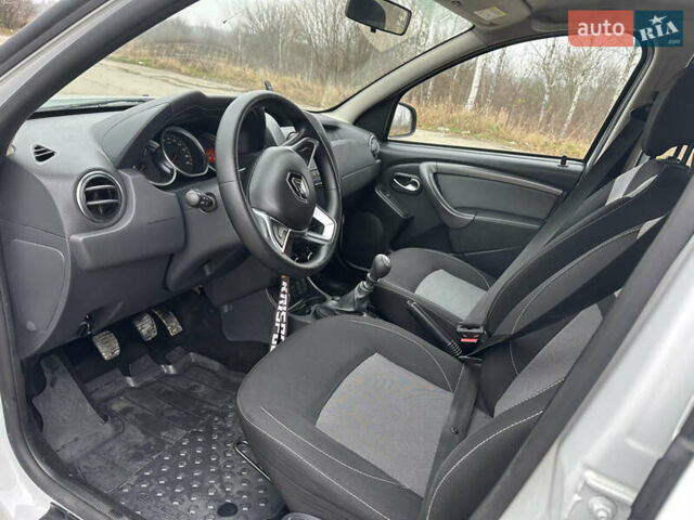 Белый Рено Дастер, объемом двигателя 1.46 л и пробегом 203 тыс. км за 9950 $, фото 20 на Automoto.ua