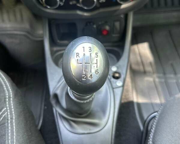 Белый Рено Дастер, объемом двигателя 1.46 л и пробегом 160 тыс. км за 9900 $, фото 28 на Automoto.ua