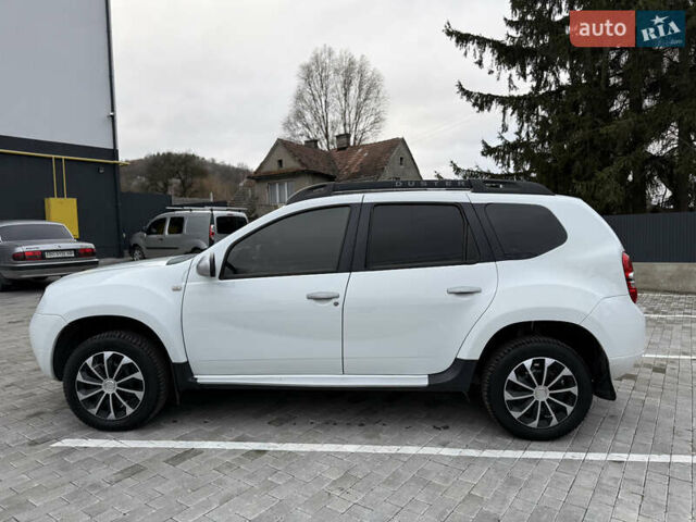 Белый Рено Дастер, объемом двигателя 1.5 л и пробегом 218 тыс. км за 9500 $, фото 3 на Automoto.ua