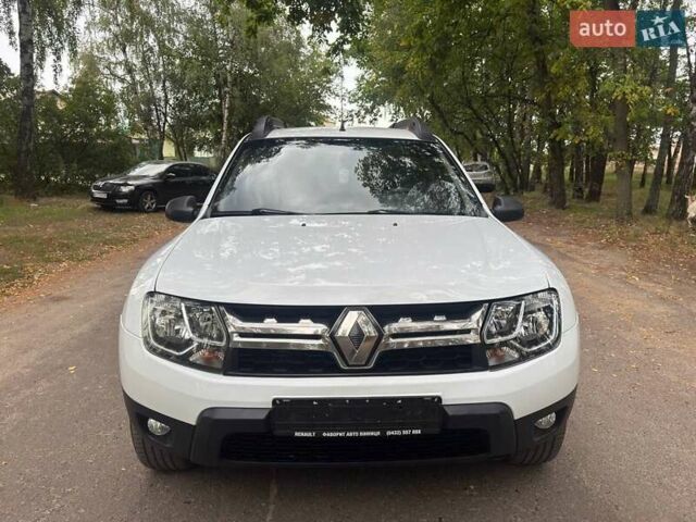 Белый Рено Дастер, объемом двигателя 1.6 л и пробегом 135 тыс. км за 10299 $, фото 8 на Automoto.ua
