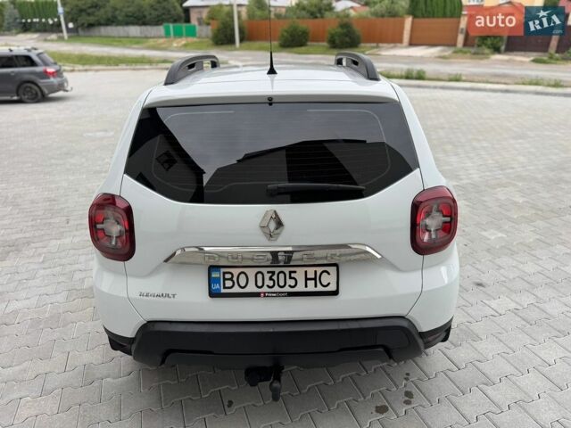 Белый Рено Дастер, объемом двигателя 1.5 л и пробегом 309 тыс. км за 12800 $, фото 7 на Automoto.ua