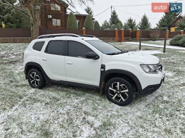 Білий Рено Дастер, об'ємом двигуна 1.46 л та пробігом 211 тис. км за 16500 $, фото 8 на Automoto.ua