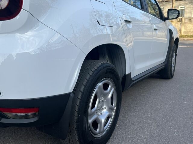 Белый Рено Дастер, объемом двигателя 1.5 л и пробегом 184 тыс. км за 13599 $, фото 16 на Automoto.ua