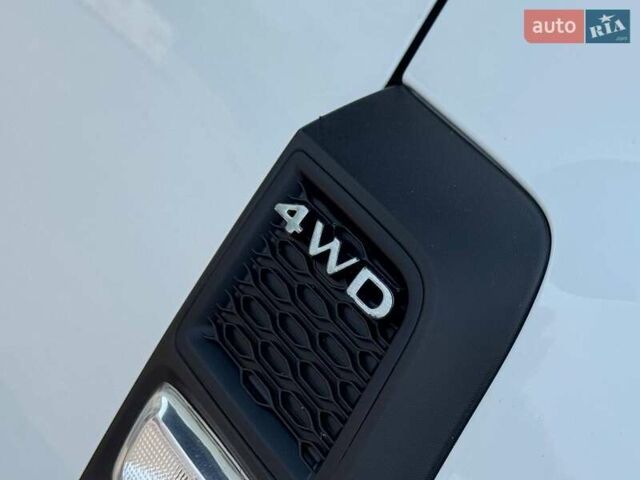 Білий Рено Дастер, об'ємом двигуна 1.46 л та пробігом 152 тис. км за 13650 $, фото 12 на Automoto.ua