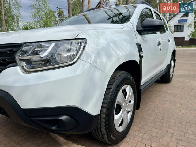 Белый Рено Дастер, объемом двигателя 1.6 л и пробегом 185 тыс. км за 12700 $, фото 28 на Automoto.ua