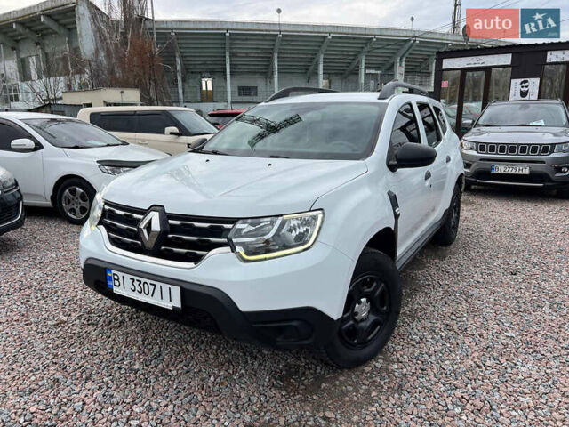 Белый Рено Дастер, объемом двигателя 1.6 л и пробегом 147 тыс. км за 13950 $, фото 3 на Automoto.ua