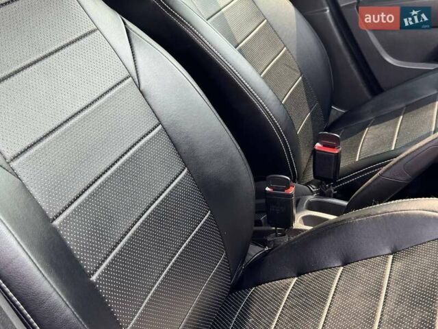 Білий Рено Дастер, об'ємом двигуна 1.46 л та пробігом 152 тис. км за 13650 $, фото 52 на Automoto.ua