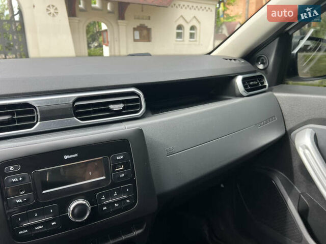 Белый Рено Дастер, объемом двигателя 1.6 л и пробегом 185 тыс. км за 12700 $, фото 61 на Automoto.ua