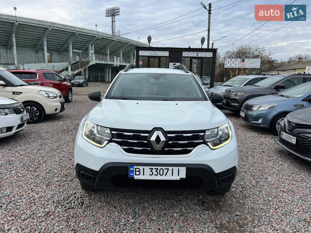 Белый Рено Дастер, объемом двигателя 1.6 л и пробегом 147 тыс. км за 13950 $, фото 1 на Automoto.ua