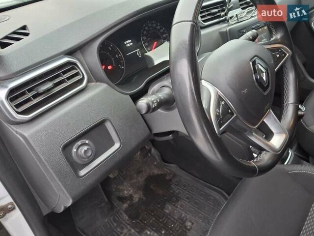Білий Рено Дастер, об'ємом двигуна 1.46 л та пробігом 211 тис. км за 16500 $, фото 17 на Automoto.ua