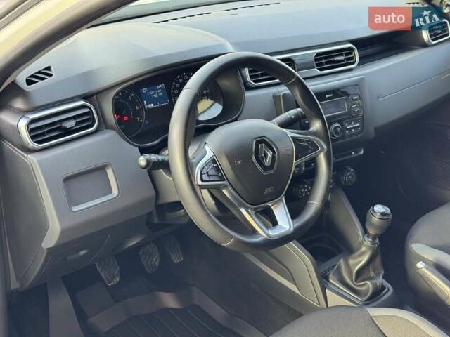 Белый Рено Дастер, объемом двигателя 1.5 л и пробегом 217 тыс. км за 11500 $, фото 8 на Automoto.ua