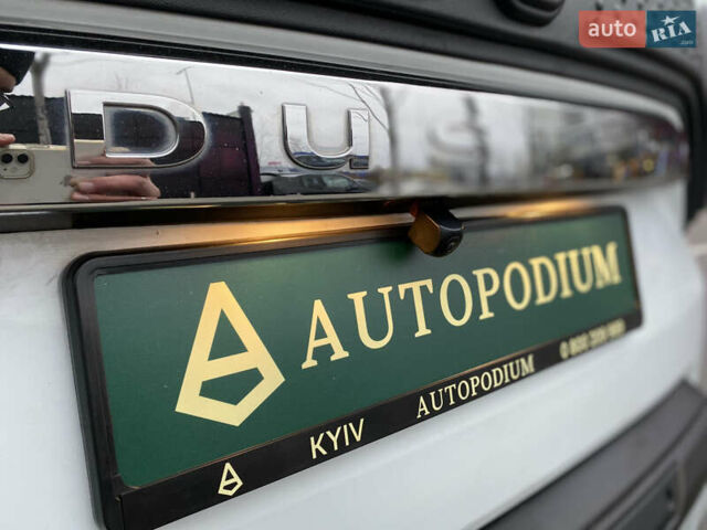 Білий Рено Дастер, об'ємом двигуна 1.46 л та пробігом 71 тис. км за 14700 $, фото 7 на Automoto.ua