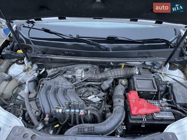 Белый Рено Дастер, объемом двигателя 1.6 л и пробегом 114 тыс. км за 13500 $, фото 1 на Automoto.ua