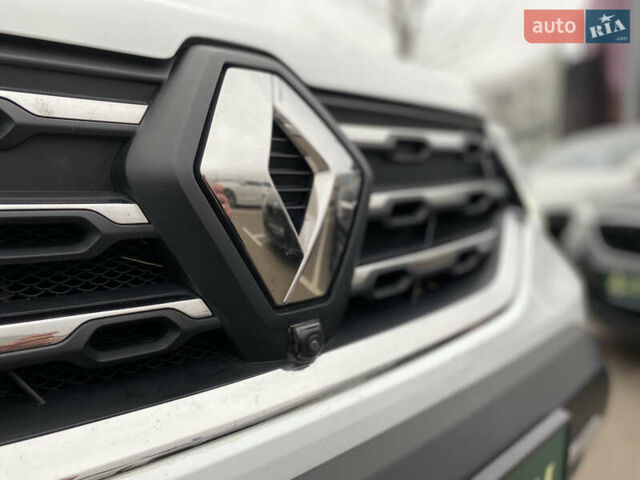 Білий Рено Дастер, об'ємом двигуна 1.5 л та пробігом 70 тис. км за 16200 $, фото 4 на Automoto.ua