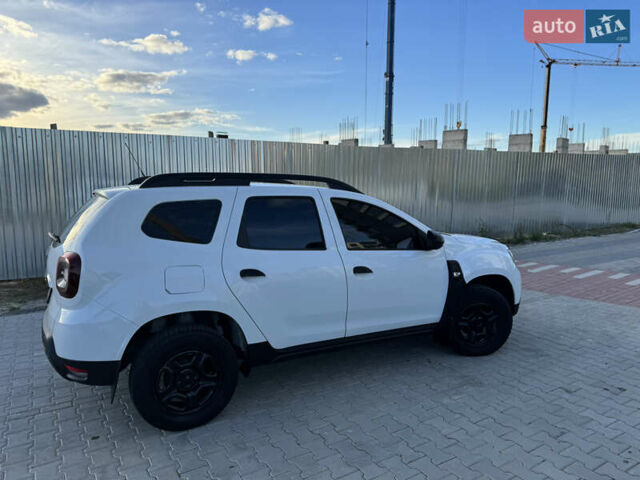 Белый Рено Дастер, объемом двигателя 1.46 л и пробегом 280 тыс. км за 12500 $, фото 6 на Automoto.ua