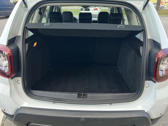 Белый Рено Дастер, объемом двигателя 1.5 л и пробегом 184 тыс. км за 13599 $, фото 18 на Automoto.ua