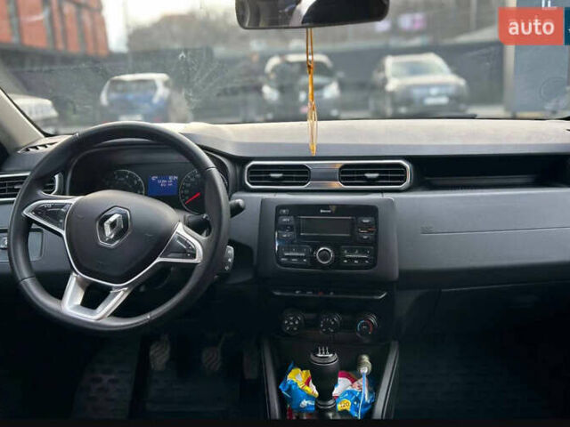 Білий Рено Дастер, об'ємом двигуна 1.6 л та пробігом 106 тис. км за 11500 $, фото 4 на Automoto.ua