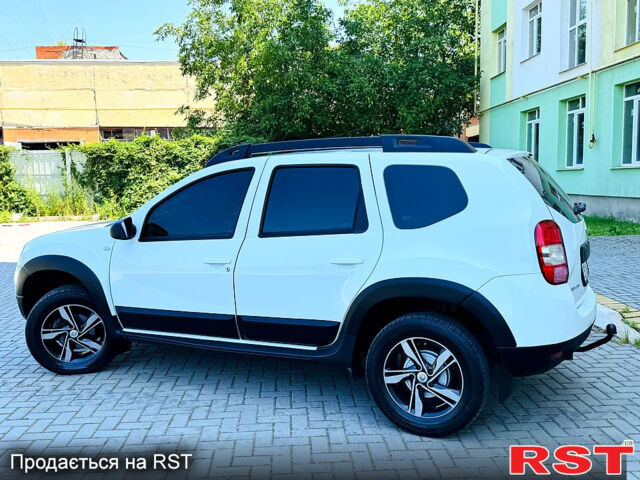 Білий Рено Дастер, об'ємом двигуна 1.5 л та пробігом 67 тис. км за 14800 $, фото 3 на Automoto.ua