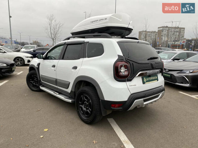 Білий Рено Дастер, об'ємом двигуна 1.5 л та пробігом 70 тис. км за 16200 $, фото 11 на Automoto.ua