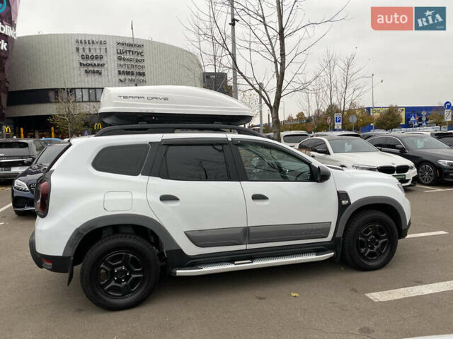 Білий Рено Дастер, об'ємом двигуна 1.5 л та пробігом 70 тис. км за 16200 $, фото 15 на Automoto.ua