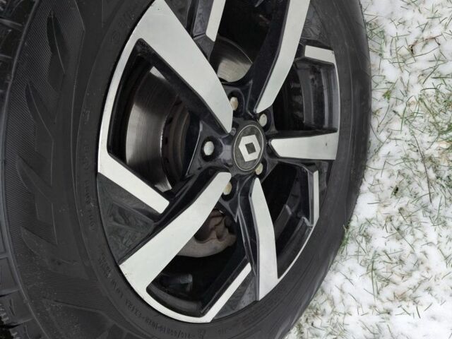 Белый Рено Дастер, объемом двигателя 1.5 л и пробегом 211 тыс. км за 16500 $, фото 10 на Automoto.ua