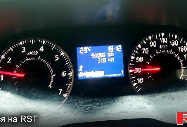 Білий Рено Дастер, об'ємом двигуна 1.6 л та пробігом 50 тис. км за 16200 $, фото 3 на Automoto.ua