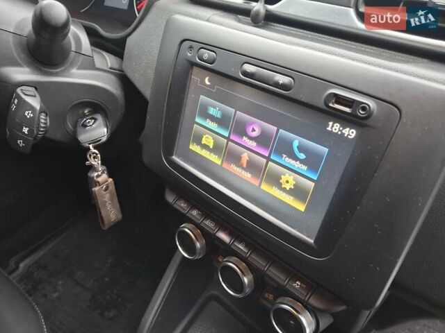 Білий Рено Дастер, об'ємом двигуна 1.46 л та пробігом 211 тис. км за 16500 $, фото 19 на Automoto.ua