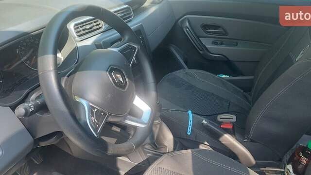 Білий Рено Дастер, об'ємом двигуна 1.6 л та пробігом 50 тис. км за 16200 $, фото 7 на Automoto.ua