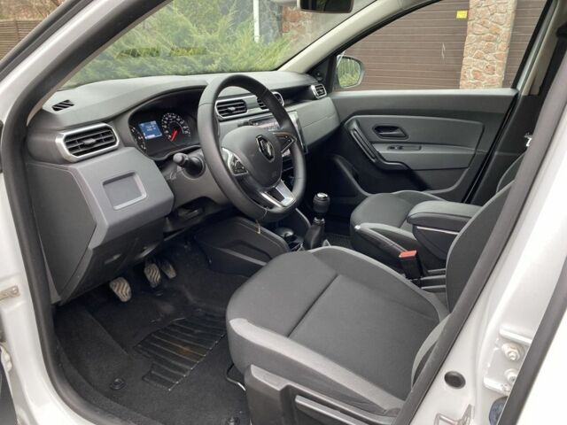 Білий Рено Дастер, об'ємом двигуна 1.5 л та пробігом 71 тис. км за 14700 $, фото 6 на Automoto.ua