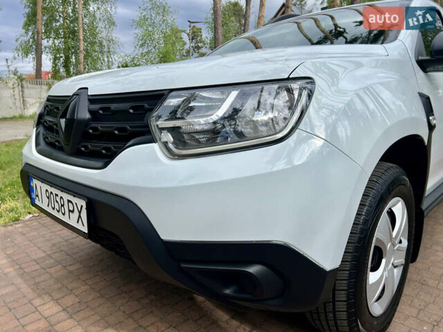 Белый Рено Дастер, объемом двигателя 1.6 л и пробегом 185 тыс. км за 12700 $, фото 113 на Automoto.ua