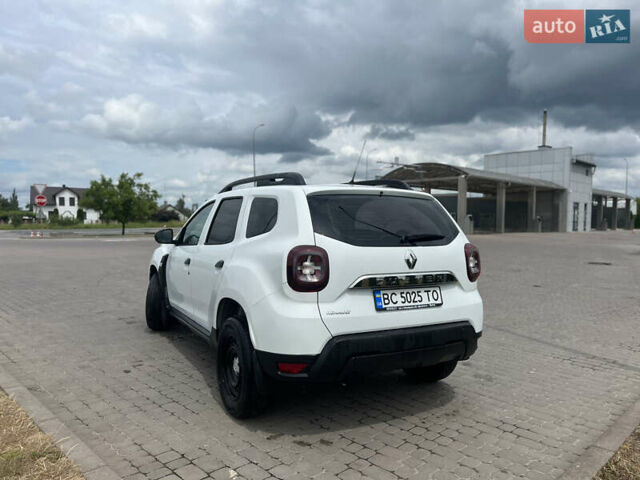 Белый Рено Дастер, объемом двигателя 1.46 л и пробегом 276 тыс. км за 12500 $, фото 3 на Automoto.ua