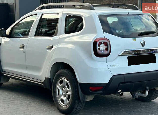 Білий Рено Дастер, об'ємом двигуна 1.6 л та пробігом 106 тис. км за 11500 $, фото 14 на Automoto.ua