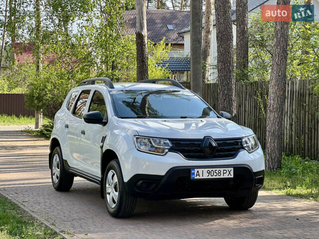 Белый Рено Дастер, объемом двигателя 1.6 л и пробегом 185 тыс. км за 12700 $, фото 12 на Automoto.ua