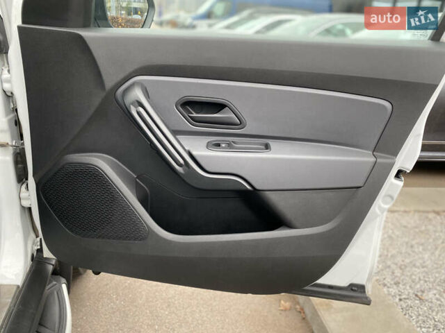 Білий Рено Дастер, об'ємом двигуна 1.5 л та пробігом 70 тис. км за 16200 $, фото 26 на Automoto.ua