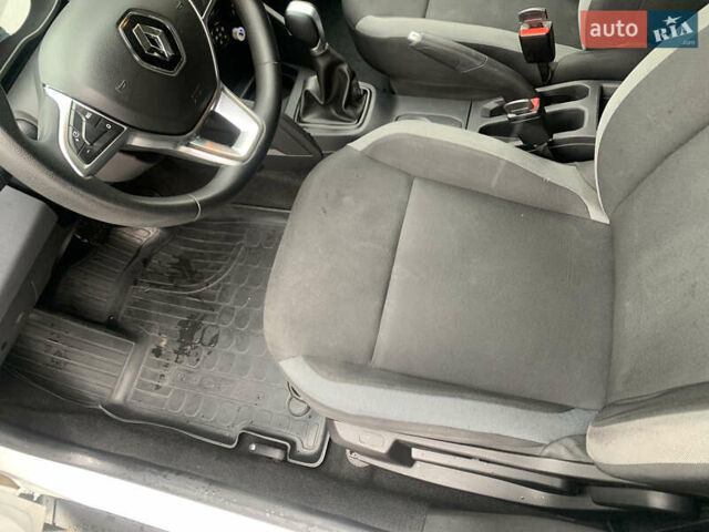 Білий Рено Дастер, об'ємом двигуна 1.5 л та пробігом 220 тис. км за 12450 $, фото 8 на Automoto.ua