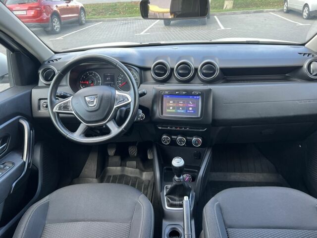 Белый Рено Дастер, объемом двигателя 1.5 л и пробегом 184 тыс. км за 13599 $, фото 7 на Automoto.ua