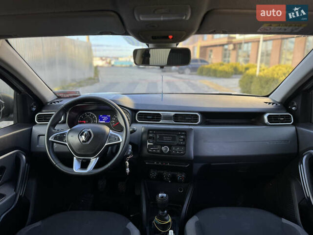 Белый Рено Дастер, объемом двигателя 1.46 л и пробегом 280 тыс. км за 12500 $, фото 12 на Automoto.ua