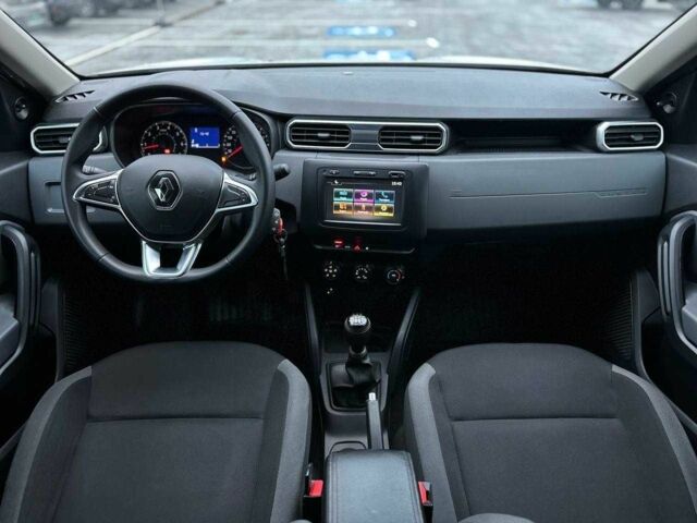 Білий Рено Дастер, об'ємом двигуна 1.6 л та пробігом 97 тис. км за 12790 $, фото 17 на Automoto.ua