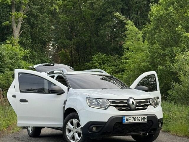 Білий Рено Дастер, об'ємом двигуна 1.46 л та пробігом 131 тис. км за 11999 $, фото 11 на Automoto.ua