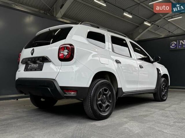 Білий Рено Дастер, об'ємом двигуна 1.6 л та пробігом 231 тис. км за 12500 $, фото 17 на Automoto.ua
