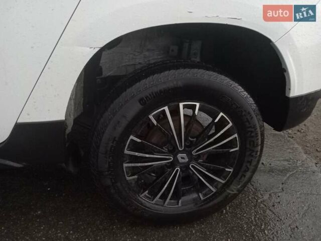 Белый Рено Дастер, объемом двигателя 1.46 л и пробегом 135 тыс. км за 13700 $, фото 3 на Automoto.ua