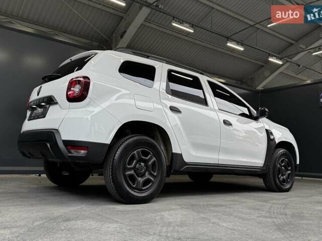 Білий Рено Дастер, об'ємом двигуна 1.6 л та пробігом 231 тис. км за 12500 $, фото 20 на Automoto.ua