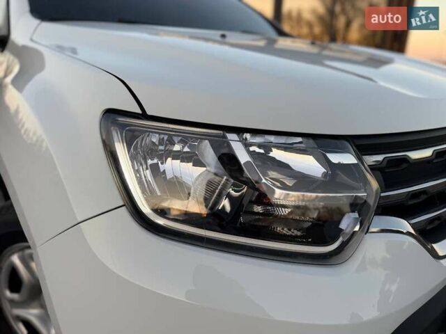 Белый Рено Дастер, объемом двигателя 1.5 л и пробегом 228 тыс. км за 14199 $, фото 30 на Automoto.ua
