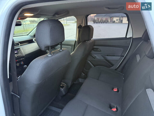 Білий Рено Дастер, об'ємом двигуна 1.5 л та пробігом 152 тис. км за 14999 $, фото 22 на Automoto.ua