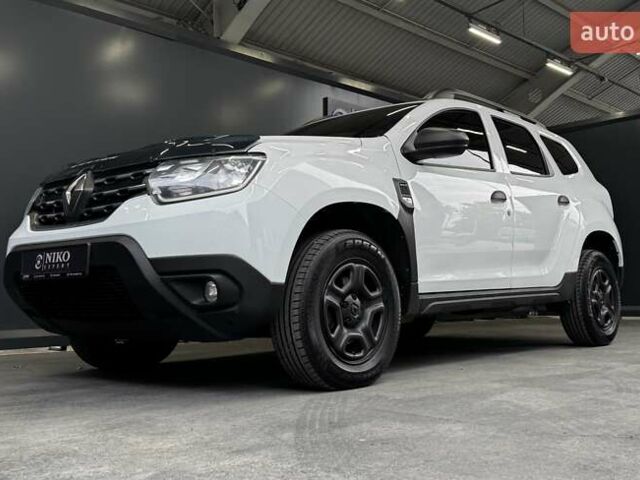 Білий Рено Дастер, об'ємом двигуна 1.6 л та пробігом 231 тис. км за 12500 $, фото 6 на Automoto.ua