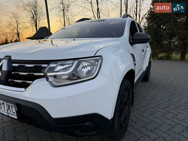 Білий Рено Дастер, об'ємом двигуна 1.5 л та пробігом 152 тис. км за 14999 $, фото 10 на Automoto.ua