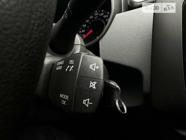 Білий Рено Дастер, об'ємом двигуна 1.6 л та пробігом 109 тис. км за 10100 $, фото 18 на Automoto.ua