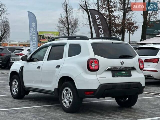 Білий Рено Дастер, об'ємом двигуна 1.6 л та пробігом 97 тис. км за 12790 $, фото 4 на Automoto.ua